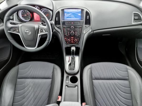 Opel Astra J Рестайлинг с пробегом 2013 года, цена 699 000 рублей, 170825 км, хэтчбек, Автокод Объявления