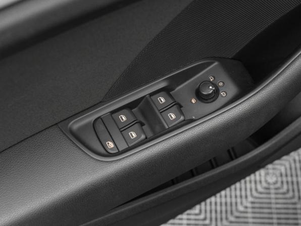Audi A3 III (8V) с пробегом 2013 года, цена 1 340 000 рублей, 158682 км, хэтчбек, Автокод Объявления