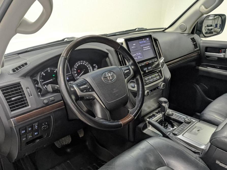 Toyota Land Cruiser 200 Series Рестайлинг 2 Москва  - изображение 15