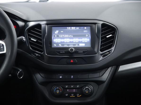 Lada (ВАЗ) Vesta I с пробегом 2018 года, цена 810 000 рублей, 105924 км, седан, Автокод Объявления