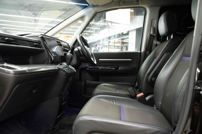 Honda Stepwgn V Рестайлинг с пробегом 2019 года, цена 3 049 000 рублей, 64408 км, минивэн, Автокод Объявления