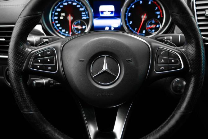 Mercedes-Benz GLE I (W166) с пробегом 2015 года, цена 3 749 000 рублей, 93427 км, внедорожник, Автокод Объявления