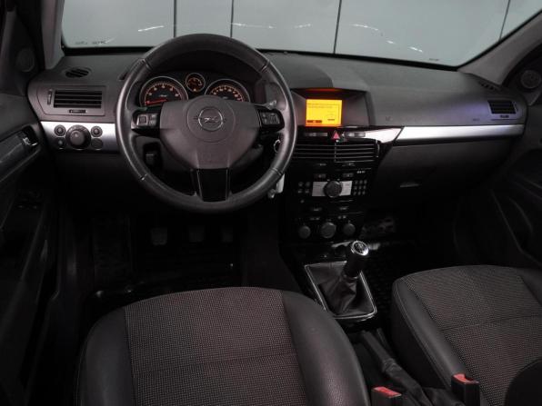 Opel Astra H Рестайлинг с пробегом 2011 года, цена 619 000 рублей, 214877 км, хэтчбек, Автокод Объявления