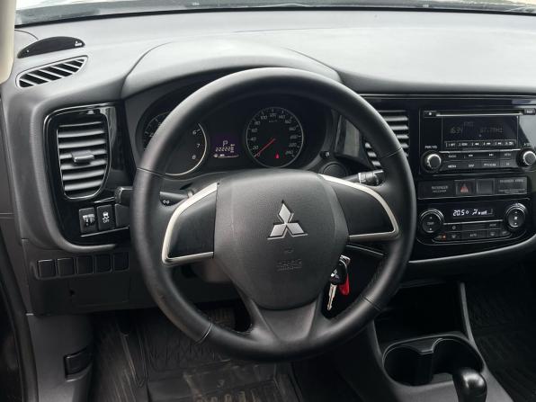 Mitsubishi Outlander III с пробегом 2013 года, цена 1 020 000 рублей, 222212 км, внедорожник, Автокод Объявления