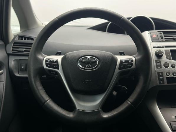 Toyota Verso I с пробегом 2010 года, цена 1 069 000 рублей, 149600 км, компактвэн, Автокод Объявления