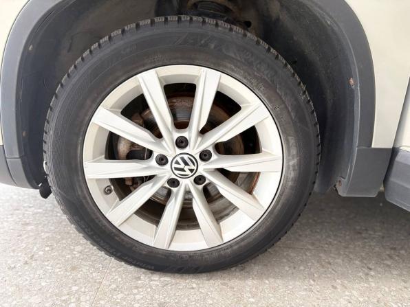 Volkswagen Tiguan I Рестайлинг с пробегом 2013 года, цена 1 235 000 рублей, 223197 км, внедорожник, Автокод Объявления