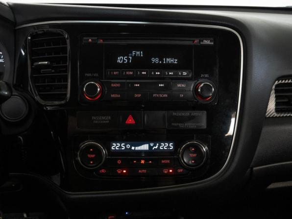 Mitsubishi Outlander III Рестайлинг 2 с пробегом 2015 года, цена 1 855 000 рублей, 169117 км, внедорожник, Автокод Объявления