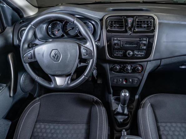 Renault Logan II с пробегом 2015 года, цена 734 000 рублей, 178048 км, седан, Автокод Объявления