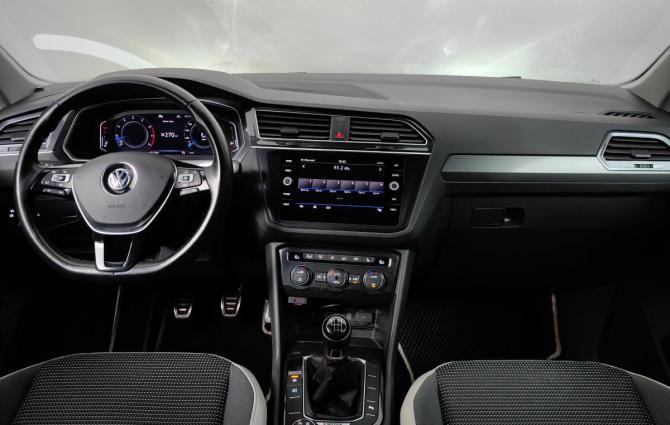 Volkswagen Tiguan II с пробегом 2019 года, цена 2 189 000 рублей, 137811 км, внедорожник, Автокод Объявления