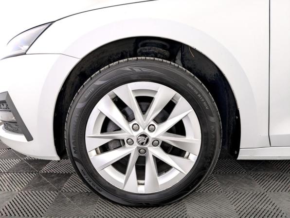 Skoda Octavia IV (A8) с пробегом 2020 года, цена 2 100 000 рублей, 108915 км, лифтбек, Автокод Объявления