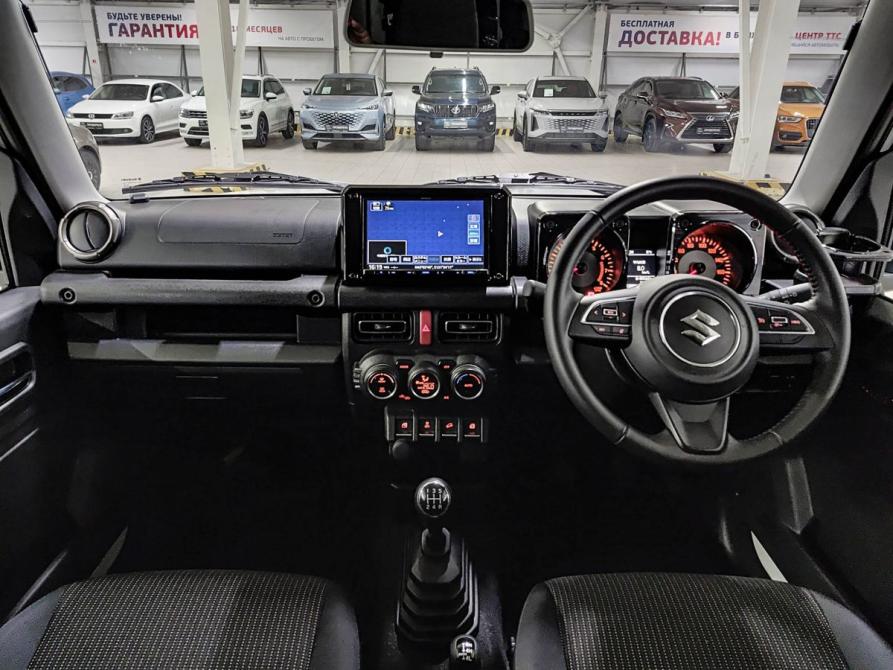 Suzuki Jimny IV Набережные Челны  - изображение 17