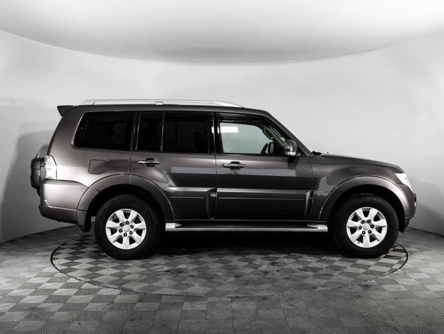 Mitsubishi Pajero IV Рестайлинг 1 Санкт-Петербург  - изображение 4