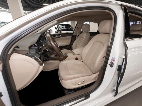 Audi A6 IV (C7) Рестайлинг с пробегом 2015 года, цена 2 100 000 рублей, 166843 км, седан, Автокод Объявления