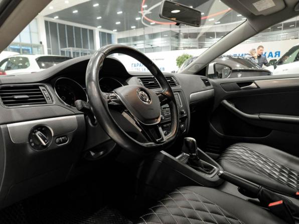 Volkswagen Jetta VI Рестайлинг с пробегом 2016 года, цена 1 390 000 рублей, 95200 км, седан, Автокод Объявления