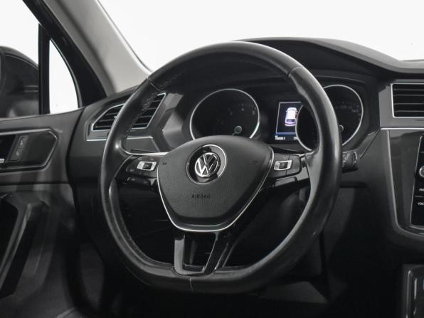 Volkswagen Tiguan II с пробегом 2018 года, цена 1 899 000 рублей, 150010 км, внедорожник, Автокод Объявления