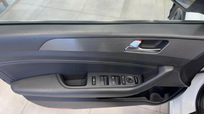 Hyundai Sonata VII (LF) Рестайлинг с пробегом 2018 года, цена 1 749 000 рублей, 73991 км, седан, Автокод Объявления
