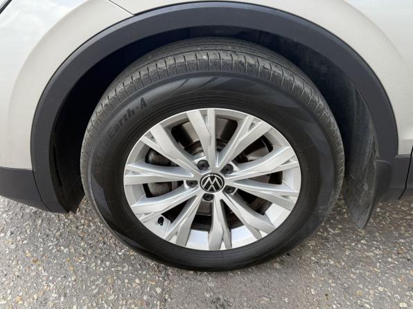 Volkswagen Tiguan II Рестайлинг с пробегом 2021 года, цена 3 515 000 рублей, 45981 км, внедорожник, Автокод Объявления