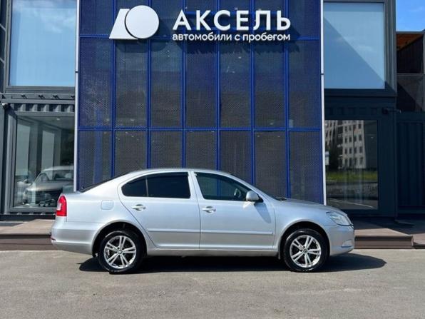 Skoda Octavia II (A5) Рестайлинг с пробегом 2012 года, цена 715 000 рублей, 220000 км, лифтбек, Автокод Объявления