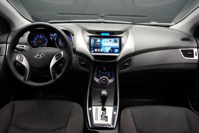 Hyundai Elantra V (MD) с пробегом 2013 года, цена 1 190 000 рублей, 212888 км, седан, Автокод Объявления