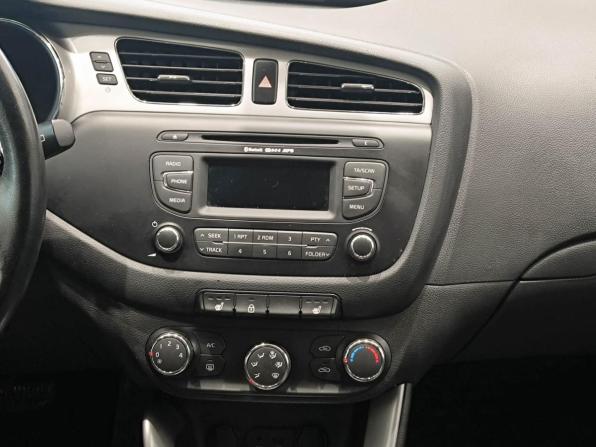 Kia Ceed II с пробегом 2014 года, цена 1 380 000 рублей, 76169 км, хэтчбек, Автокод Объявления