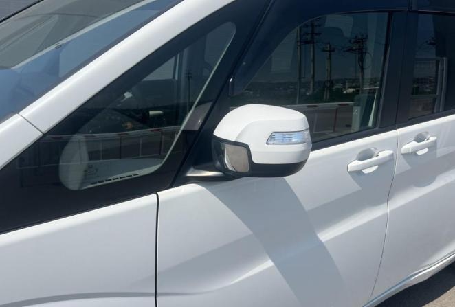 Honda Stepwgn V Рестайлинг с пробегом 2018 года, цена 1 860 000 рублей, 100000 км, минивэн, Автокод Объявления