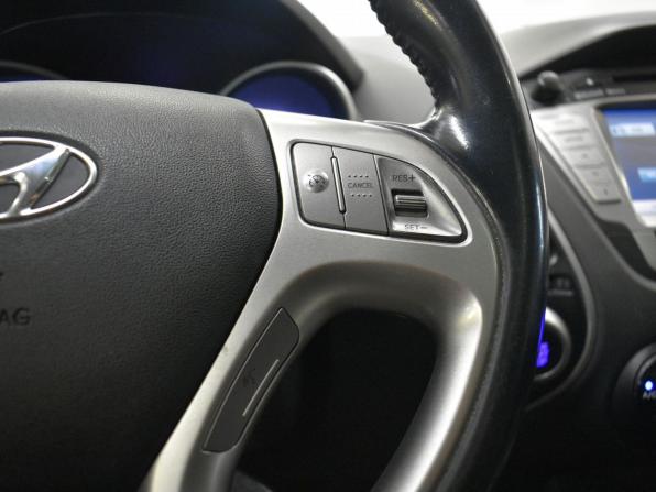 Hyundai ix35 I с пробегом 2013 года, цена 1 229 000 рублей, 228363 км, внедорожник, Автокод Объявления