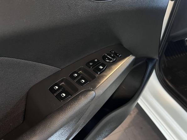Hyundai Solaris II с пробегом 2019 года, цена 1 525 000 рублей, 114540 км, седан, Автокод Объявления