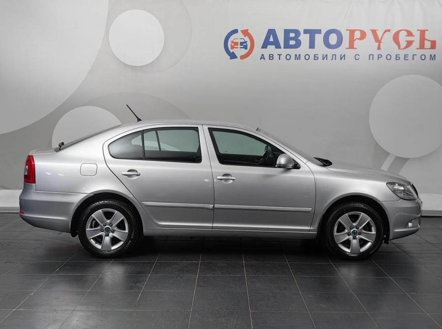 Skoda Octavia II (A5) Рестайлинг Москва  - изображение 5