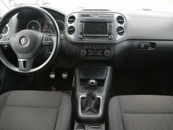 Volkswagen Tiguan I Рестайлинг с пробегом 2012 года, цена 953 000 рублей, 228900 км, внедорожник, Автокод Объявления