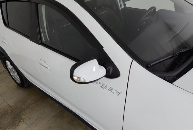 Renault Sandero II Рестайлинг с пробегом 2020 года, цена 1 320 000 рублей, 27865 км, хэтчбек, Автокод Объявления