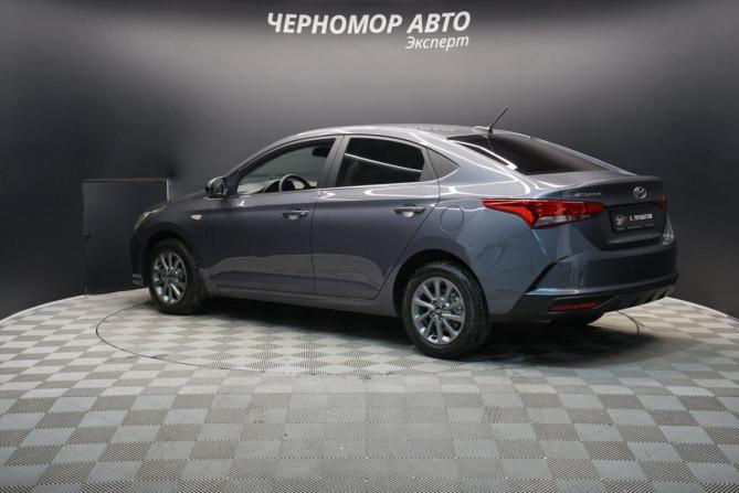 Hyundai Solaris II Рестайлинг с пробегом 2022 года, цена 1 844 000 рублей, 51800 км, седан, Автокод Объявления