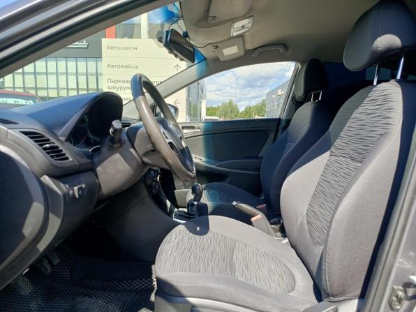 Hyundai Solaris I Рестайлинг с пробегом 2016 года, цена 1 027 000 рублей, 122803 км, седан, Автокод Объявления
