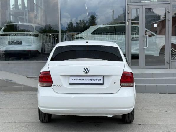 Volkswagen Polo V с пробегом 2013 года, цена 650 000 рублей, 292456 км, седан, Автокод Объявления
