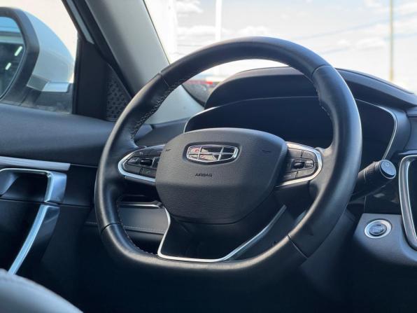 Geely Atlas Pro с пробегом 2023 года, цена 1 700 000 рублей, 103833 км, внедорожник, Автокод Объявления