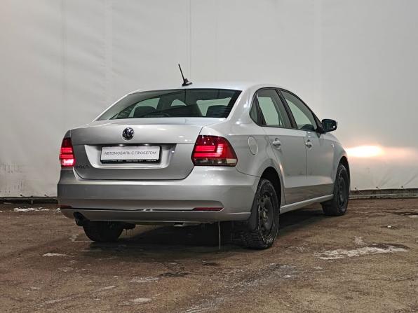 Volkswagen Polo V Рестайлинг с пробегом 2017 года, цена 759 000 рублей, 110912 км, седан, Автокод Объявления