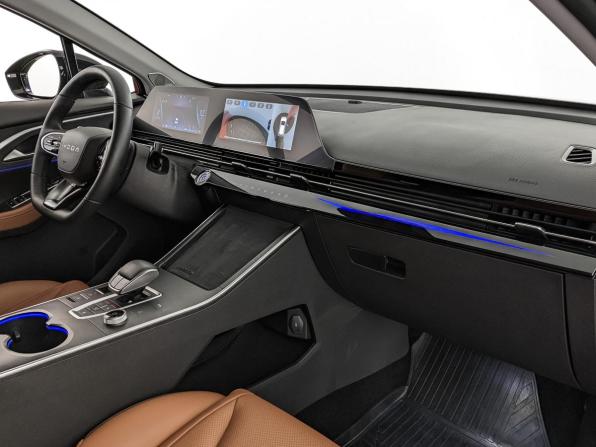 Omoda C5 I Рестайлинг с пробегом 2024 года, цена 2 200 000 рублей, 9658 км, внедорожник, Автокод Объявления