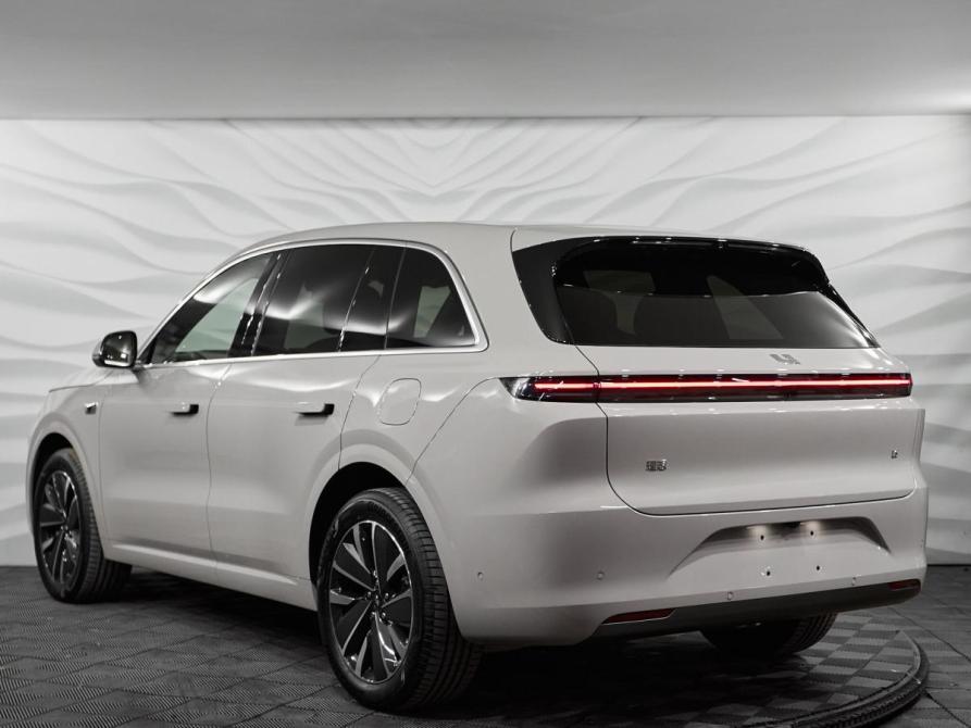 Li Auto (Lixiang) L6 Москва  - изображение 7
