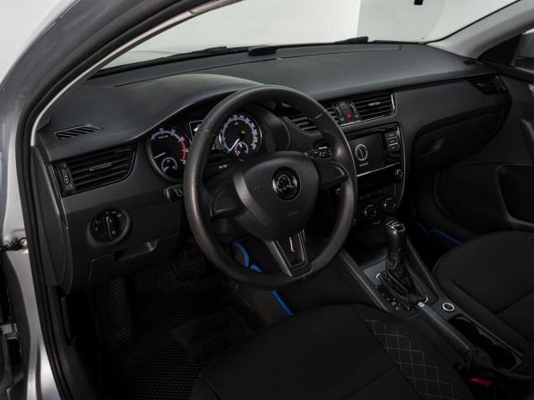 Skoda Octavia III (A7) Рестайлинг с пробегом 2019 года, цена 1 455 000 рублей, 106644 км, лифтбек, Автокод Объявления