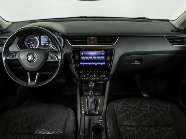 Skoda Octavia III (A7) Рестайлинг с пробегом 2019 года, цена 2 200 000 рублей, 100000 км, лифтбек, Автокод Объявления