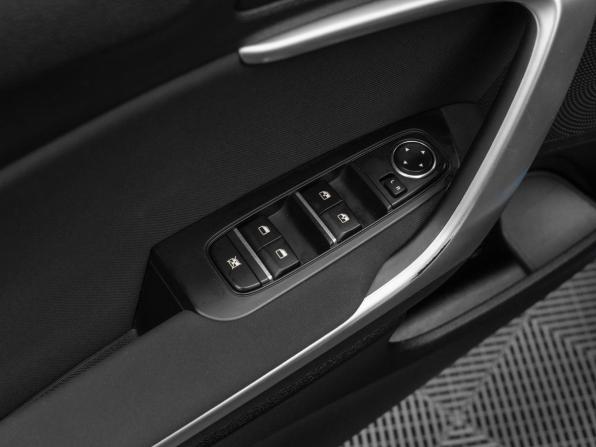 Kia Ceed III Рестайлинг с пробегом 2021 года, цена 2 270 000 рублей, 72623 км, универсал, Автокод Объявления