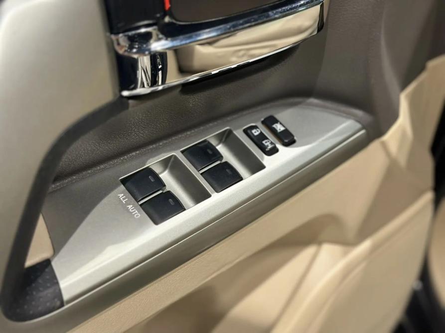 Toyota Land Cruiser 200 Series Рестайлинг 1 Новосибирск  - изображение 17