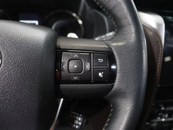 Toyota Fortuner II с пробегом 2019 года, цена 3 600 000 рублей, 95467 км, внедорожник, Автокод Объявления