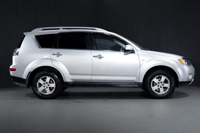 Mitsubishi Outlander II с пробегом 2008 года, цена 999 000 рублей, 258031 км, внедорожник, Автокод Объявления