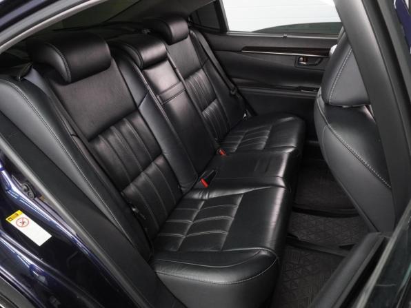 Lexus ES VI Рестайлинг с пробегом 2015 года, цена 2 439 000 рублей, 179540 км, седан, Автокод Объявления