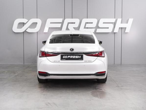 Lexus ES VII с пробегом 2018 года, цена 3 922 000 рублей, 103867 км, седан, Автокод Объявления
