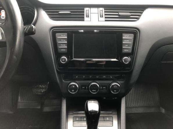 Skoda Octavia III (A7) с пробегом 2016 года, цена 1 609 000 рублей, 263639 км, универсал, Автокод Объявления