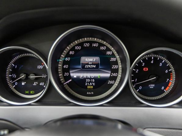 Mercedes-Benz C-Класс III (W204) Рестайлинг с пробегом 2012 года, цена 1 408 000 рублей, 229294 км, седан, Автокод Объявления