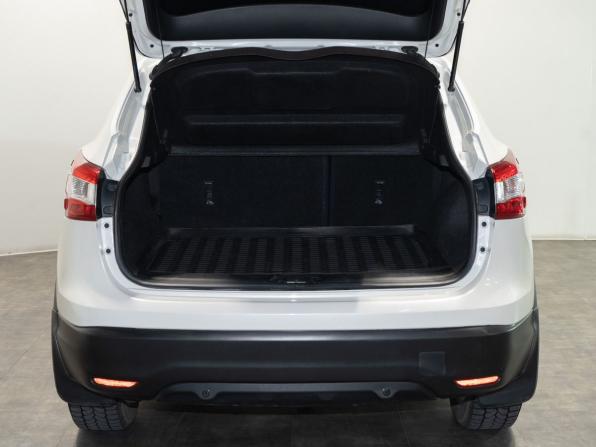 Nissan Qashqai II с пробегом 2014 года, цена 1 550 000 рублей, 121121 км, внедорожник, Автокод Объявления