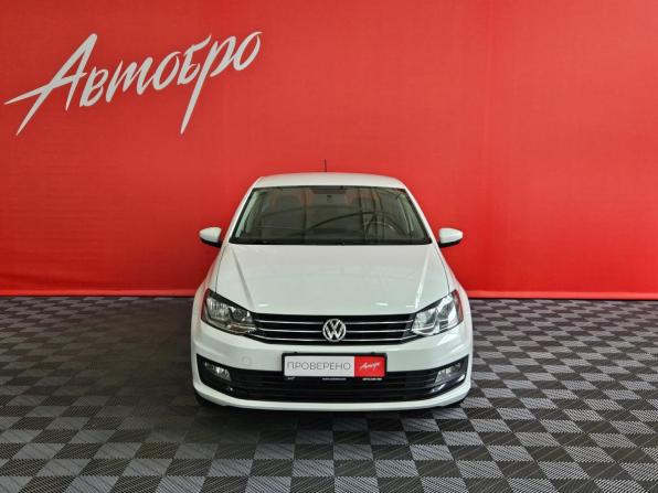 Volkswagen Polo V Рестайлинг с пробегом 2018 года, цена 1 185 000 рублей, 104000 км, седан, Автокод Объявления