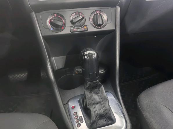 Volkswagen Polo V с пробегом 2011 года, цена 669 000 рублей, 142000 км, седан, Автокод Объявления